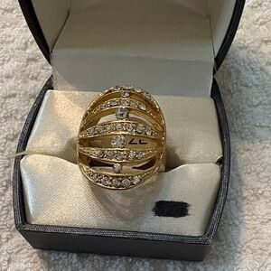 Uniquely Designed Gold and Silver Women's Ring